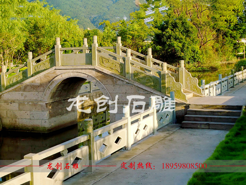 石雕護河欄桿用什么材質(zhì)比較好？